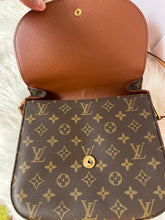 Load image into Gallery viewer, LOUIS VUITTON Monogram St. Cloud
