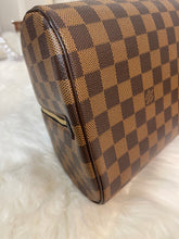 Load image into Gallery viewer, LOUIS VUITTON Damier Canvas Ribera MM Bag
