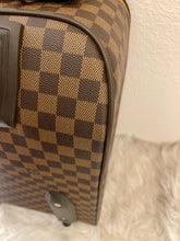 Load image into Gallery viewer, LOUIS VUITTON Pegase 45 Damier Ebene
