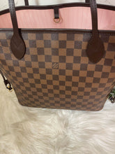 Load image into Gallery viewer, LOUIS VUITTON Neverfull Damier Ebene MM
