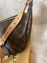 Load image into Gallery viewer, LOUIS VUITTON Bumbag Monogram Canvas
