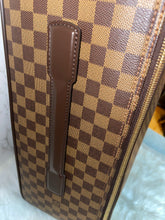 Load image into Gallery viewer, LOUIS VUITTON Damier Ebene Pegasse 55
