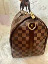 Load image into Gallery viewer, LOUIS VUITTON Damier Canvas Speedy 35

