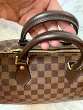 Load image into Gallery viewer, LOUIS VUITTON Damier Canvas Speedy 35
