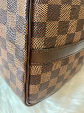 Load image into Gallery viewer, LOUIS VUITTON Damier Canvas Speedy 35
