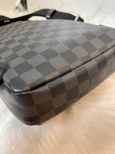 Load image into Gallery viewer, LOUIS VUITTON Damier Graphite Canvas Avenue
