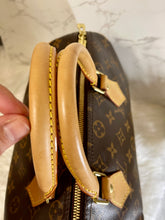 Load image into Gallery viewer, LOUIS VUITTON Monogram Canvas Speedy Bandouliere 30
