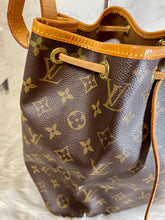 Load image into Gallery viewer, LOUIS VUITTON Monogram Canvas Petit Noe
