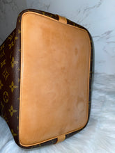 Load image into Gallery viewer, LOUIS VUITTON Monogram Canvas Petit Noe
