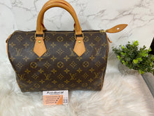 Load image into Gallery viewer, LOUIS VUITTON Monogram Canvas Speedy 30
