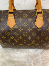 Load image into Gallery viewer, LOUIS VUITTON Monogram Canvas Speedy 30
