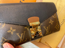 Load image into Gallery viewer, LOUIS VUITTON Pallas Wallet
