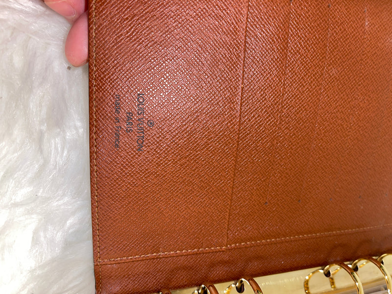 LOUIS VUITTON Agenda MM