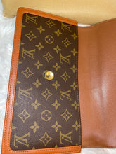 Load image into Gallery viewer, LOUIS VUITTON Monogram Pochette Dame
