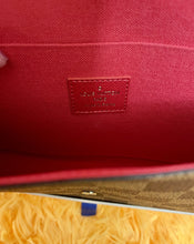 Load image into Gallery viewer, LOUIS VUITTON Pochette Felicie Damier Ebene
