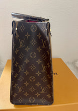 Load image into Gallery viewer, LOUIS VUITTON OnTheGo Reverse Monogram 2020 MM
