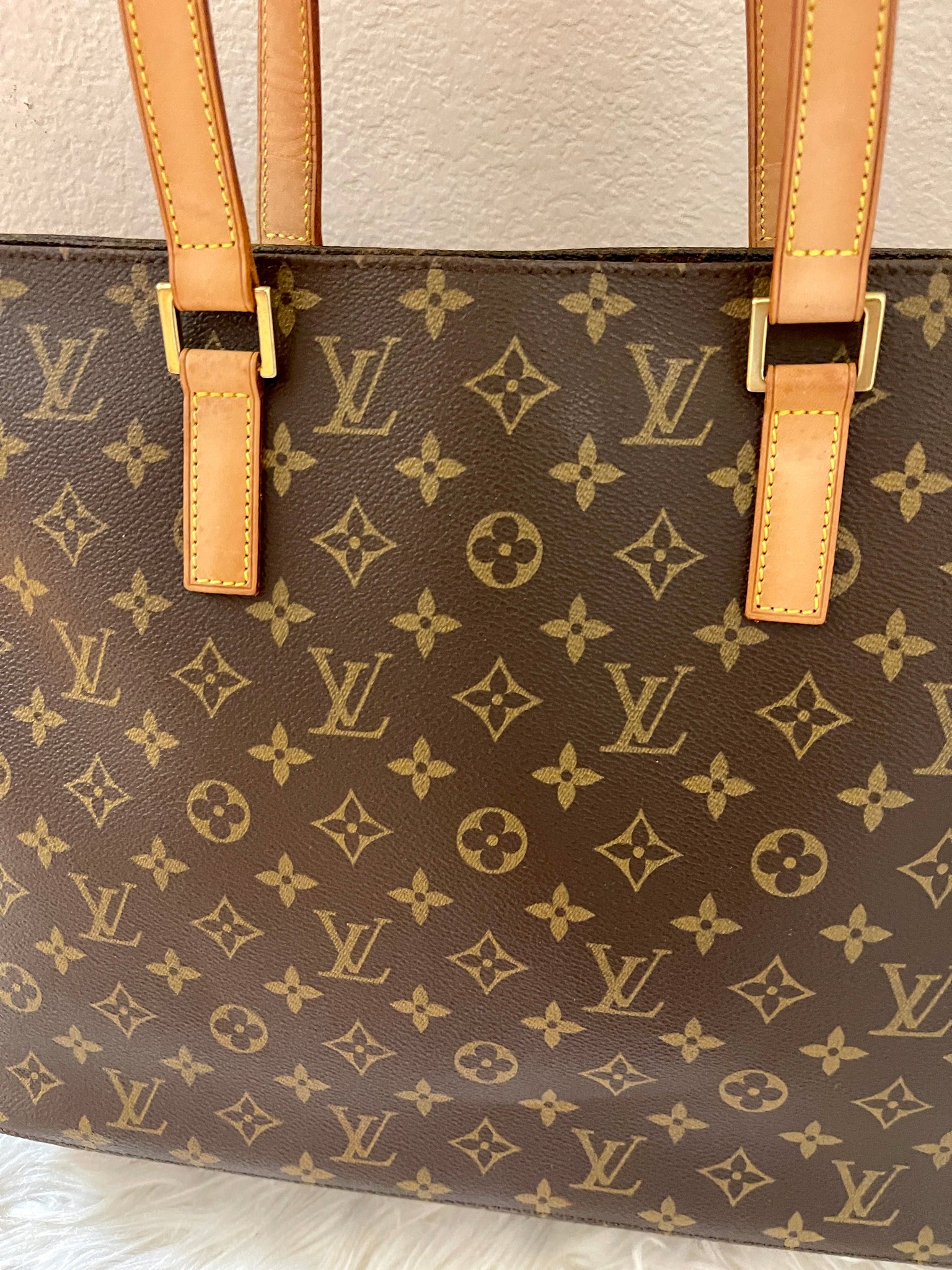 Louis Vuitton 2001 Brown Luco Monogram Canvas Handbag - Brown in