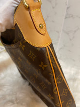 Load image into Gallery viewer, LOUIS VUITTON Monogram Canvas Odéon MM
