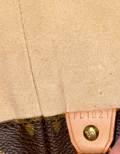 Load image into Gallery viewer, LOUIS VUITTON Monogram Luco Tote Bag
