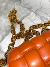 Load image into Gallery viewer, BOTTEGA VENETA Chain Cassette (Brand New)
