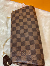 Load image into Gallery viewer, LOUIS VUITTON Eva Clutch Damier Ebene Canvas
