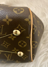 Load image into Gallery viewer, LOUIS VUITTON Monogram Canvas Tivoli PM
