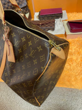 Load image into Gallery viewer, LOUIS VUITTON Monogram Canvas Keepall 50
