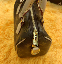 Load image into Gallery viewer, LOUIS VUITTON Speedy Bandoulière 20 ( Brand New 2021 )
