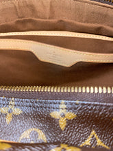 Load image into Gallery viewer, LOUIS VUITTON Monogram Canvas Caryall
