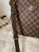 Load image into Gallery viewer, LOUIS VUITTON Damier Ebene South Bank Besace
