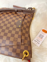 Load image into Gallery viewer, LOUIS VUITTON Damier Ebene South Bank Besace
