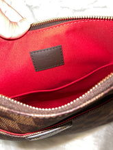 Load image into Gallery viewer, LOUIS VUITTON Damier Ebene South Bank Besace
