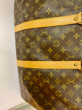 Load image into Gallery viewer, LOUIS VUITTON Keepall 50 Bandoulière Monogram
