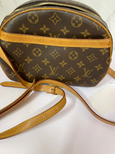 Load image into Gallery viewer, LOUIS VUITTON Blois Monogram
