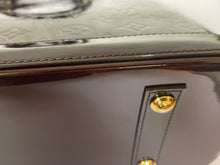 Load image into Gallery viewer, LOUIS VUITTON Alma PM Vernis Amarante
