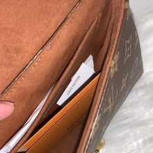 Load image into Gallery viewer, LOUIS VUITTON Locky Monogram BB (New)

