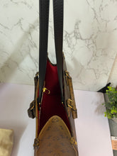 Load image into Gallery viewer, LOUIS VUITTON On-The-Go Reverse MM (2020)
