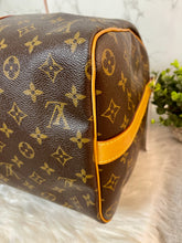 Load image into Gallery viewer, LOUIS VUITTON Keepall 45 Bandoulière Monogram
