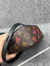 Load image into Gallery viewer, LOUIS VUITTON Fall In Love Sac Coeur Monogram (BRAND NEW!!)
