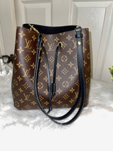Load image into Gallery viewer, LOUIS VUITTON Black Monogram Canvas Neonoe Bag

