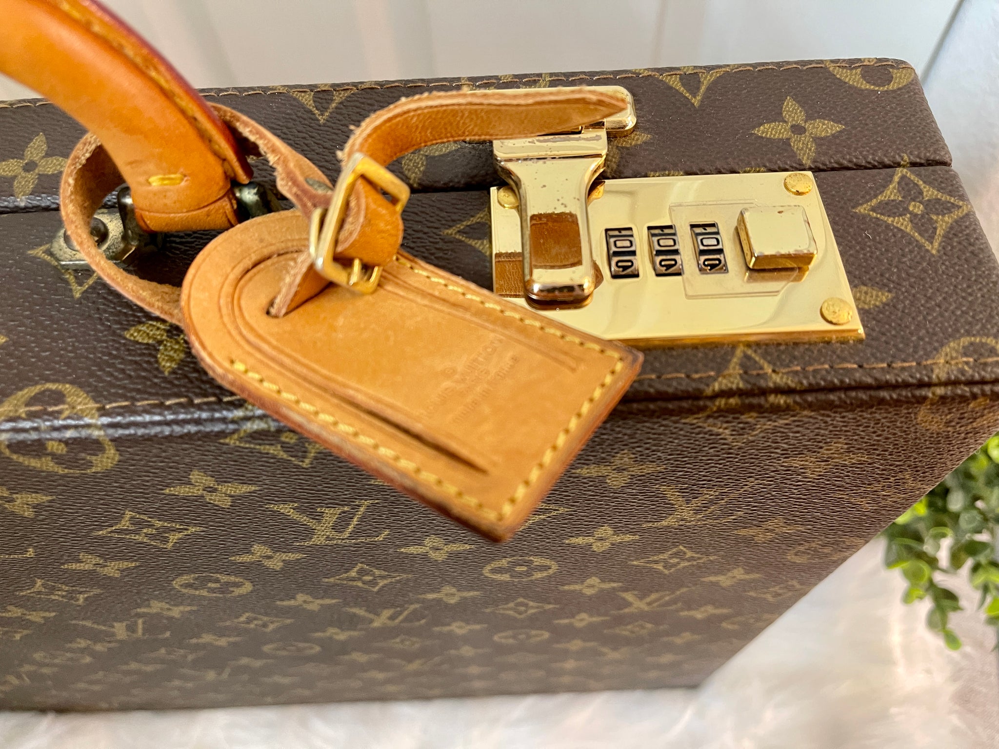 Louis Vuitton Monogram President Classeur Briefcase 26817