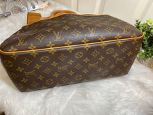 Load image into Gallery viewer, LOUIS VUITTON Deauville Monogram
