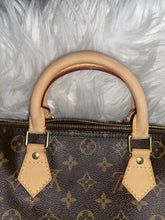 Load image into Gallery viewer, Louis Vuitton Speedy 30 Bandoulière Monogram
