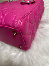 Load image into Gallery viewer, CHRISTIAN DIOR Lambskin Cannage Medium Lady Dior Pink
