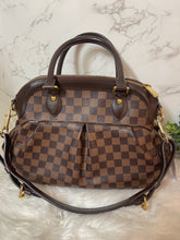 Load image into Gallery viewer, LOUIS VUITTON Trevi PM Damier Ebene
