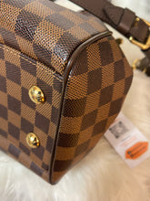Load image into Gallery viewer, LOUIS VUITTON Trevi PM Damier Ebene
