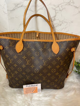 Load image into Gallery viewer, LOUIS VUITTON Neverful Monogram MM
