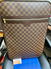 Load image into Gallery viewer, LOUIS VUITTON Pegase 55 Damier Ebene
