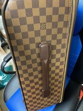 Load image into Gallery viewer, LOUIS VUITTON Pegase 55 Damier Ebene
