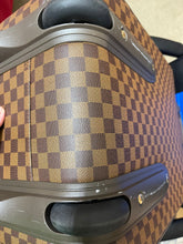 Load image into Gallery viewer, LOUIS VUITTON Pegase 55 Damier Ebene
